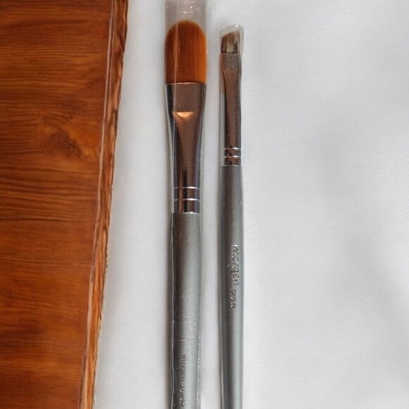 2 Morgen Shick Brushes - Brow & Powder Set (New/Sleeved) - Picture 1 of 2